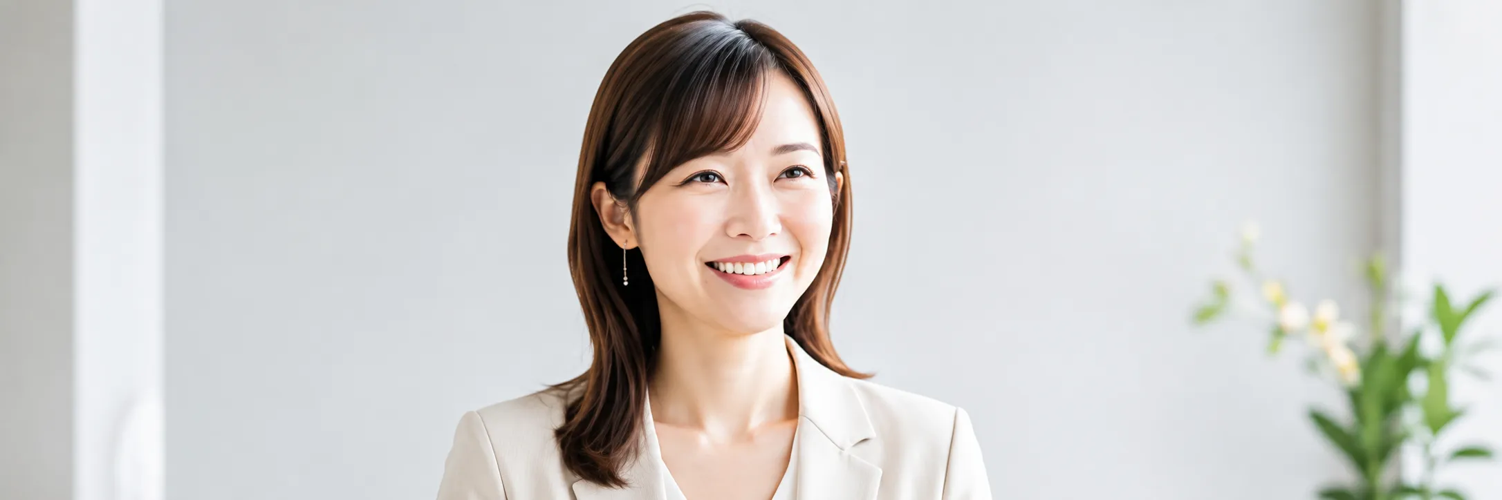 笑顔で対応する認定仲人